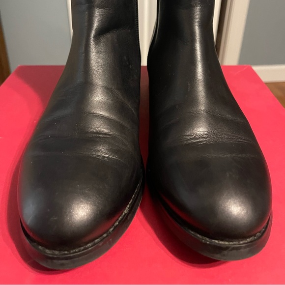 Vaneli Genius Bow Back Calf Booties! Like New! With Box! Kept in shoe covers - Picture 11 of 11